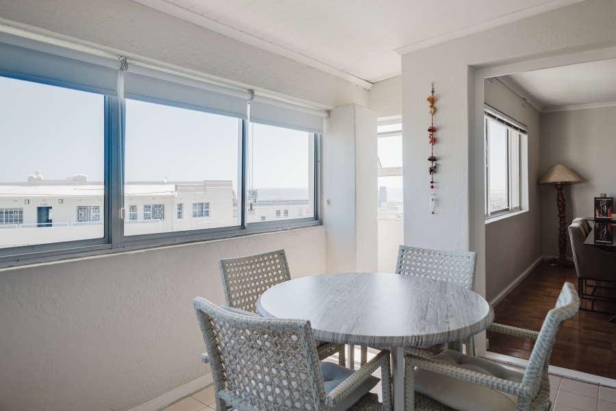 2 Bedroom Property for Sale in Fresnaye Western Cape